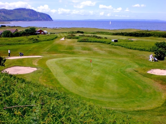 Maesdu Golf Club