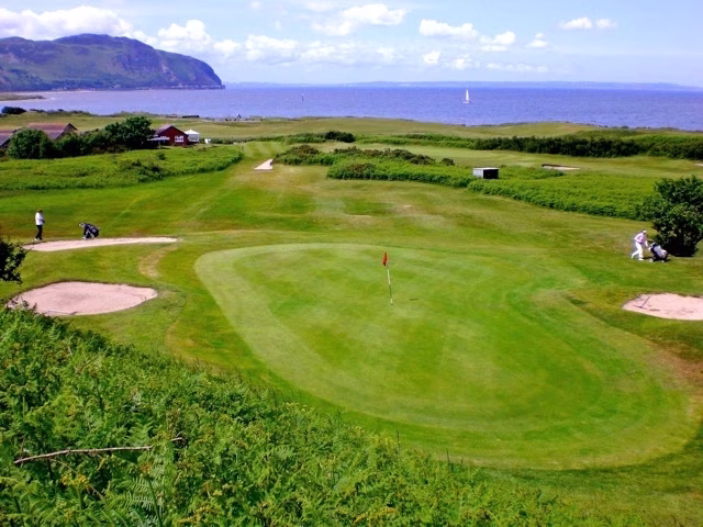 Maesdu Golf Club