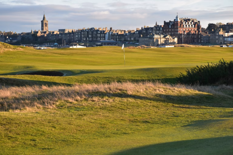 Play the St Andrews Old Course